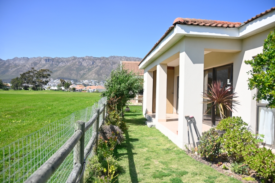 3 Bedroom Property for Sale in Fairview Golf Estate Western Cape